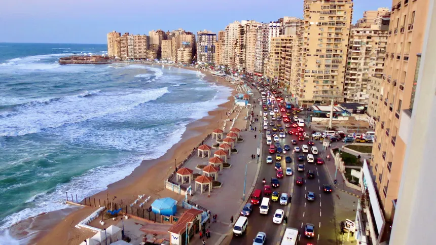 Promenade sur la Corniche